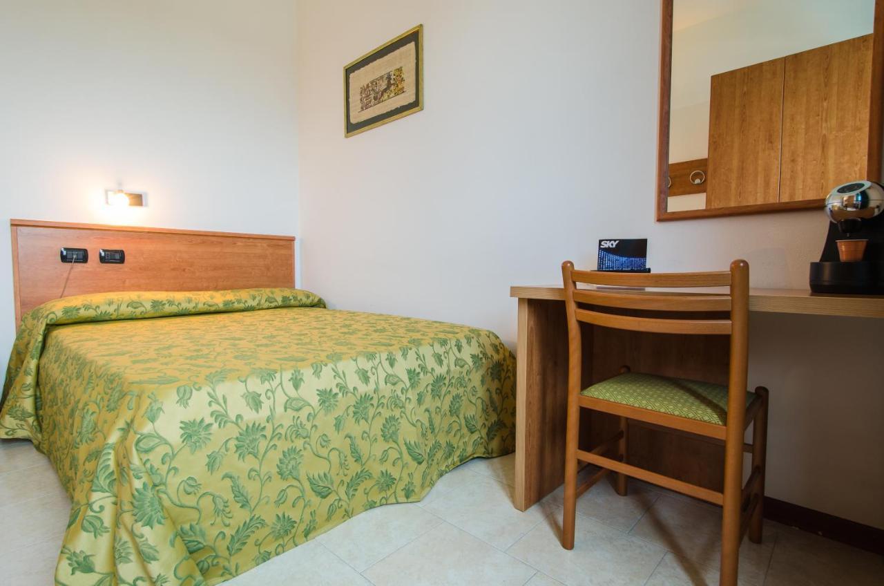 Hotel Luna Blu Casumaro Kültér fotó