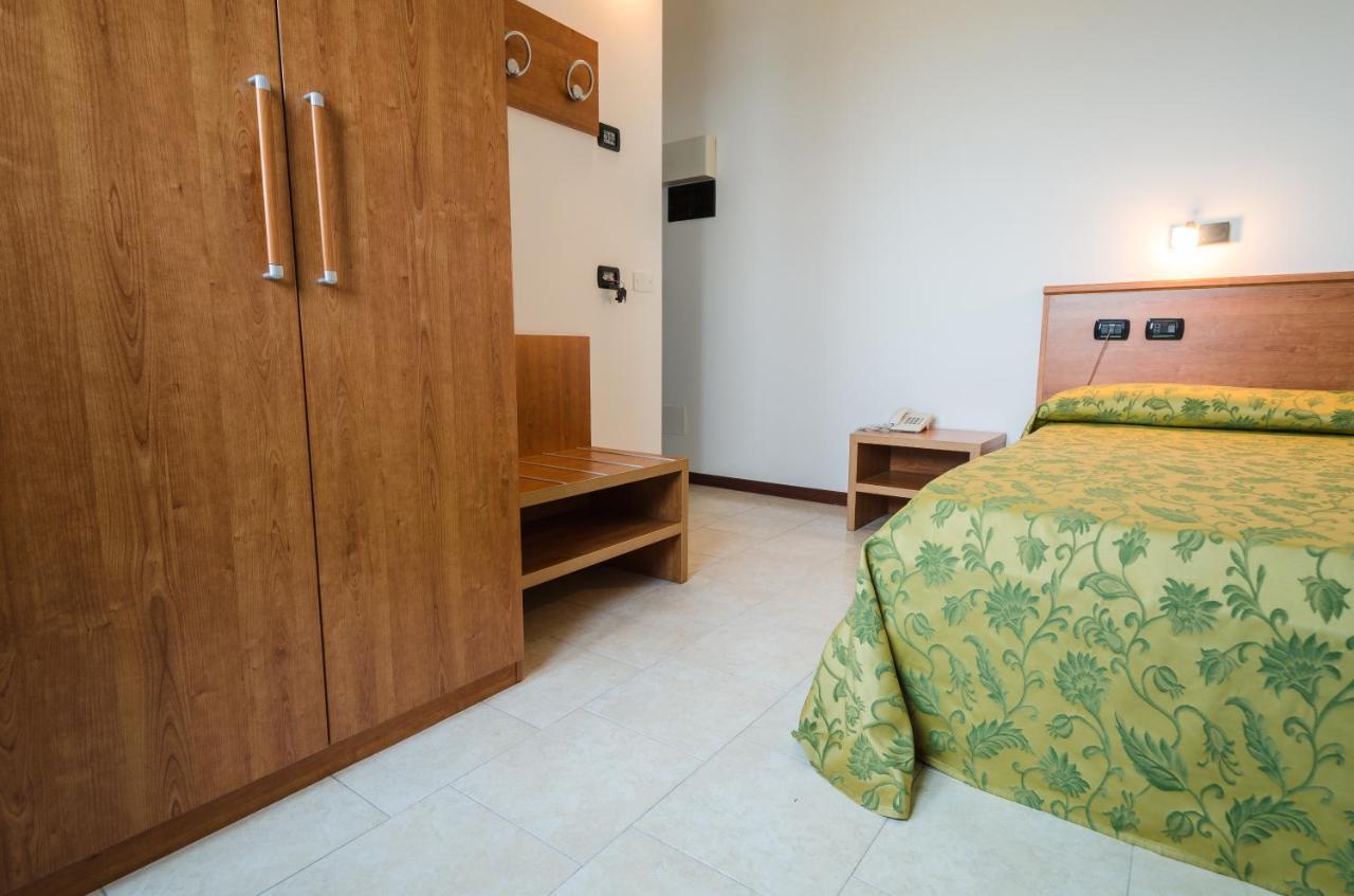 Hotel Luna Blu Casumaro Kültér fotó